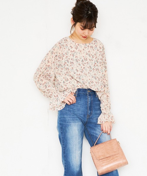 natural couture(ナチュラルクチュール)の「ランダムプリーツシフォンブラウス(シャツ/ブラウス・レディース・ライトグレー/オフホワイト/ピンク/その他1/その他2・FREE)」の17枚目の写真