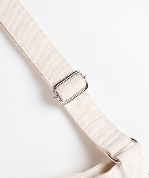 CONVERSE（コンバース）の「∴WEGO/CONVERS|別注2WAYロゴショルダー（ショルダーバッグ・メンズ・ブラック/レッド・FREE）」の11枚目の写真