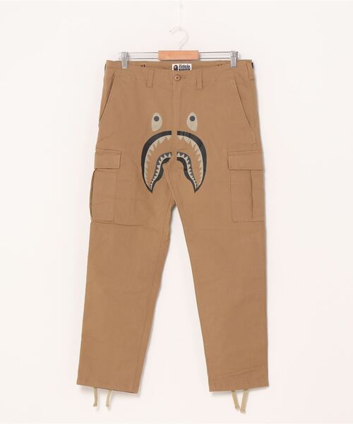 美品 アベイジングエイプ　 フロントシャーク　プリント カーゴパンツ XL A BATHING APE（アベイシングエイプ）の「SHARK 6POCKET PANTS M