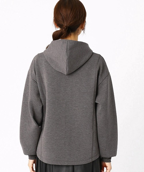 COMME CA ISM（コムサイズム）の「〈イージーケア〉 ダンボールニット サイドスリット パーカー（パーカー・レディース・ホワイト/ブラック/チャコール・MEDIUM/LARGE）」の8枚目の写真