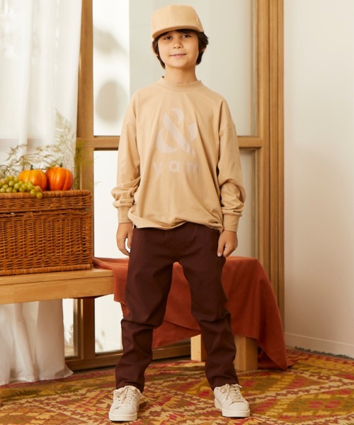 ＆yam（アンドヤム）の「BIG ロゴロンT（Tシャツ/カットソー・キッズ・ブルー/ピンク/オフホワイト/ブラウン/ベージュ/チャコールグレー・150/160/100/110/120/130/140）」の5枚目の写真