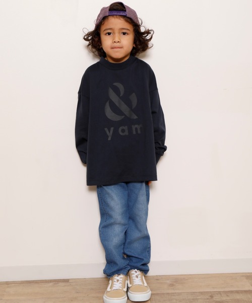 ＆yam（アンドヤム）の「BIG ロゴロンT（Tシャツ/カットソー・キッズ・ブルー/ピンク/オフホワイト/ブラウン/ベージュ/チャコールグレー・150/160/100/110/120/130/140）」の18枚目の写真