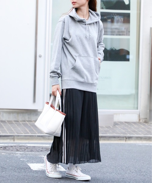 Printstar（プリントスター）の「1枚で決まる豊富カラー【Printstar】standard pull over foodie / 9.7オンス スタンダード プルオーバー パーカー 裏毛 裏パイル フーディー 00188（パーカー・レディース・ホワイト/ブラック/グレー/オートミール/ブルー/パープル/グリーン/ピンク/イエロー/ネイビー/ライトベージュ/スモークピンク/ライトブルー/バーガンディー/レッド/ダークグリーン・S/M/L/XL/2XL）」の21枚目の写真