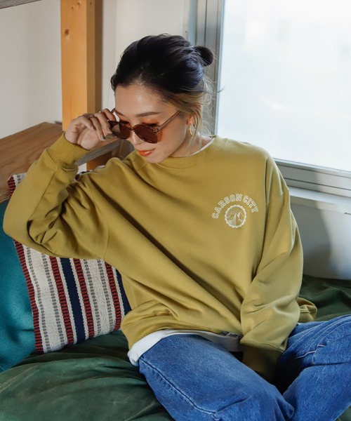 Auntie Rosa Holiday（アンティローザホリデー）の「カレッジミニロゴスウェット（スウェット・レディース・ネイビー/グレー/グリーン・FREE）」の2枚目の写真