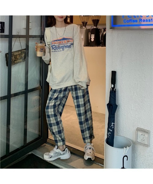 DEVICE(デバイス)の「カレッジロゴ オーバーサイズ スウェット トレーナー(スウェット・メンズ・グレー/ブルー・FREE)」の3枚目の写真