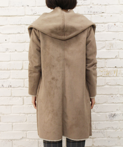 本物✩ムートンコート✩ハイグレード✩柔らか✩軽い✩ファーコート✩ベージュ系 COLLAGE GALLARDAGALANTE（コラージュガリャルダガランテ）の