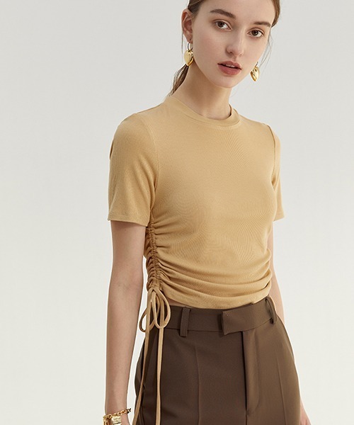 Fano Studios(ファノ ストゥディオズ)の「【Fano Studios】Side gather rib short T-shirt FC21S158(Tシャツ/カットソー・レディース・ブラック/ベージュ・S/L/M)」の2枚目の写真