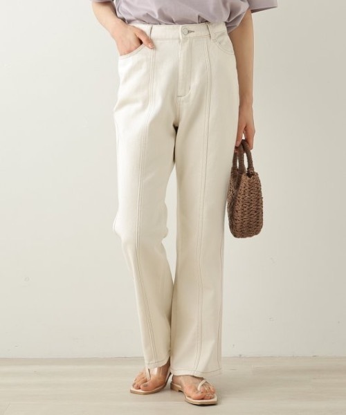 frames RAY CASSIN(フレームスレイカズン)の「【WEB限定】センターステッチフレアーパンツ(デニムパンツ・レディース・インディゴブルー/オフホワイト・FREE)」の3枚目の写真