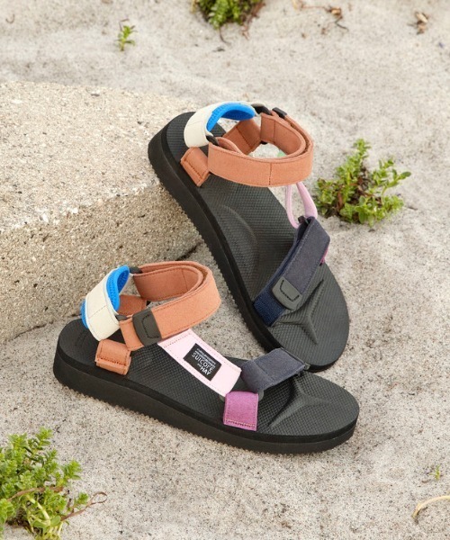 suicoke（スイコック）の「DEPA-AabHY（サンダル・レディース・その他1/その他2/その他3/その他4・4/6/5/9/7/8）」の4枚目の写真