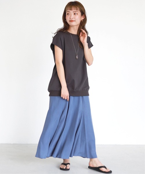 SLOBE IENA（スローブイエナ）の「フィブリルサテンフレアスカート【ウエストゴム/手洗い可能】◆（スカート・レディース・ブルー系その他/アイボリー/ネイビー/カーキ・38/36）」の13枚目の写真