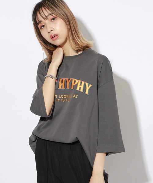 PBLIM（ページボーイリム）の「【PAGEBOYLIM】シシュウロゴビックT（Tシャツ/カットソー・レディース・チャコールグレー/ブラック/オレンジ・MEDIUM/LARGE）」の3枚目の写真