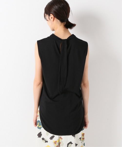 IENA(イエナ)の「バックボウノースリーブプルオーバー◆(Tシャツ/カットソー・レディース・ブラック/アイボリー・FREE)」の11枚目の写真