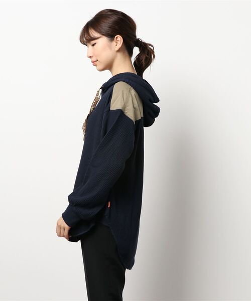 KRIFF MAYER Lady's Collection(クリフメイヤーレディースコレクション)の「サーマルチロリアンパーカー(パーカー・レディース・ブラック/ネイビー/ブラウン/グレー/オフホワイト/カラフル・MEDIUM/LARGE)」の7枚目の写真