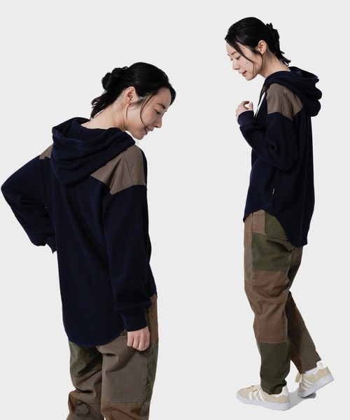 KRIFF MAYER Lady's Collection(クリフメイヤーレディースコレクション)の「サーマルチロリアンパーカー(パーカー・レディース・ブラック/ネイビー/ブラウン/グレー/オフホワイト/カラフル・MEDIUM/LARGE)」の20枚目の写真