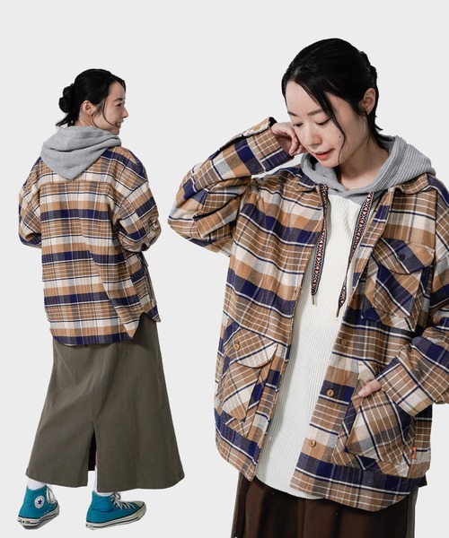 KRIFF MAYER Lady's Collection(クリフメイヤーレディースコレクション)の「サーマルチロリアンパーカー(パーカー・レディース・ブラック/ネイビー/ブラウン/グレー/オフホワイト/カラフル・MEDIUM/LARGE)」の19枚目の写真