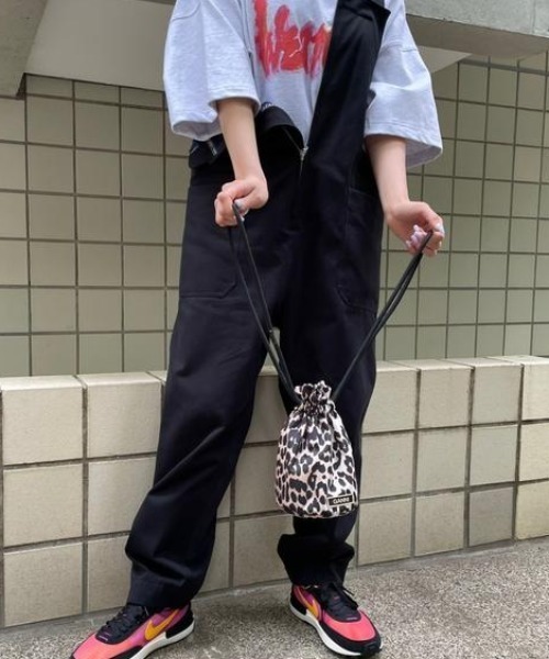 beautiful people(ビューティフルピープル)の「Beautiful People selvedge logo chino salopetto pants 1125105008(サロペット/オーバーオール・レディース・ブラック・38)」の2枚目の写真