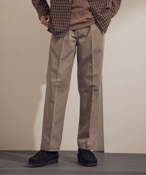 URBAN RESEARCH DOORS（アーバンリサーチドアーズ）の「ストレートカラーパンツ（その他パンツ・メンズ・ブラウン/ブルー系その他/ホワイト系その他/オレンジ系その他/ベージュ系その他/ブラック・36/38/40）」の5枚目の写真