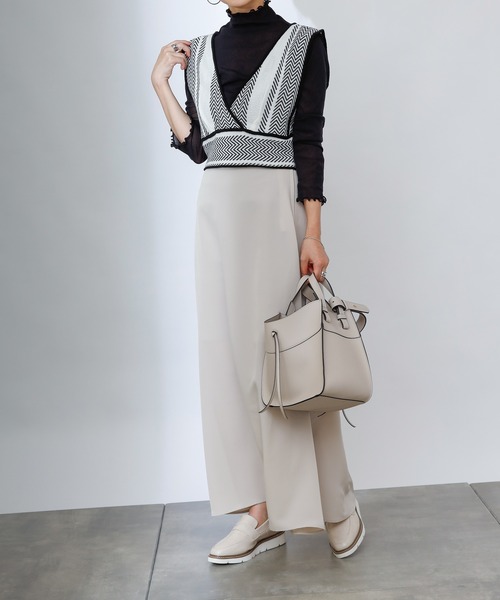 COLONY 2139(コロニートゥーワンスリーナイン)の「マットサテンフレアスカート(スカート・レディース・チャコールグレー/ベージュ/グリーン・MEDIUM/LARGE)」の8枚目の写真