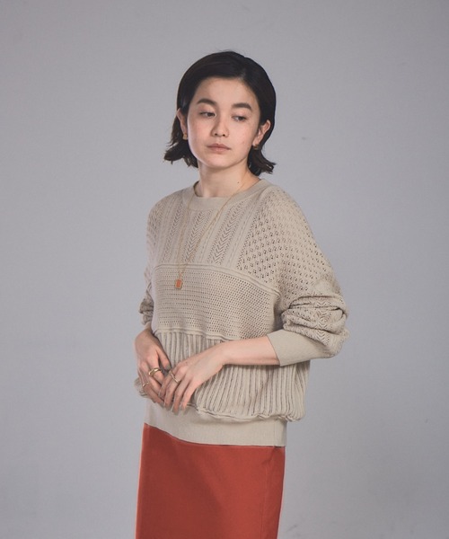 NOMINE(ノミネ)の「【展開店舗限定】透かし編みコンビニット(ニット/セーター・レディース・ブラック/ダークブラウン/レッド/ブルー/アイボリー・フリー)」の2枚目の写真