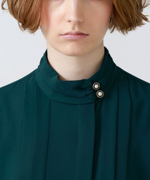 LOVELESS(ラブレス)の「ギャザーネック タックブラウス(シャツ/ブラウス・レディース・オフホワイト/グリーン/ブラック・34/36)」の16枚目の写真