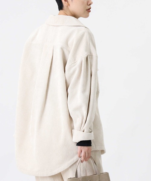 HONEYSUCKLE ROSE（ハニーサックルローズ）の「【HONEYSUCKLE ROSE】コーデュロイシャツアウター（シャツ/ブラウス・レディース・オフホワイト/ブラウン/ライトベージュ・M/L）」の9枚目の写真