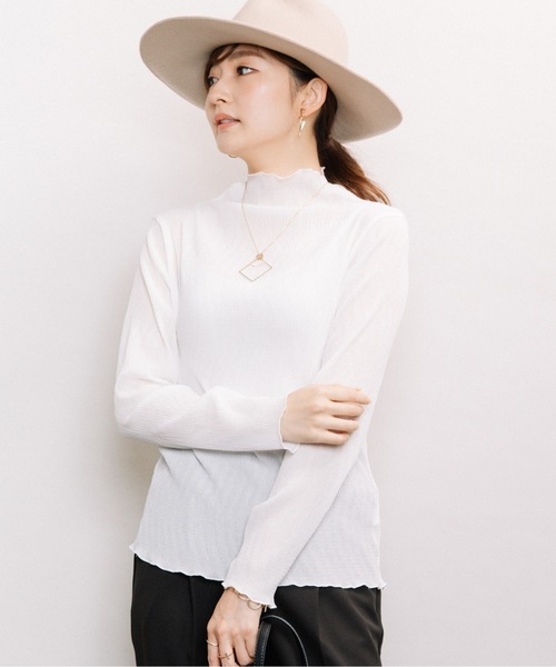 ELVENCE DEUX（エルベンスドゥ）の「シャーリングシアーＨＩＰＯ（Tシャツ/カットソー・レディース・ブラック/オフホワイト/ピンク/ブルー/モカ・FREE）」の2枚目の写真