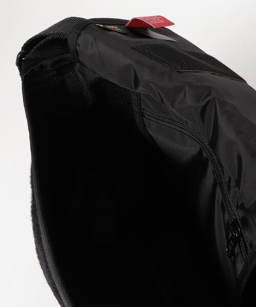 Manhattan Portage(マンハッタンポーテージ)の「Manhattan Portage/マンハッタンポーテージ Casual Messenger Bag JRS MP1605 JR(ショルダーバッグ・メンズ・ブラック・FREE)」の4枚目の写真
