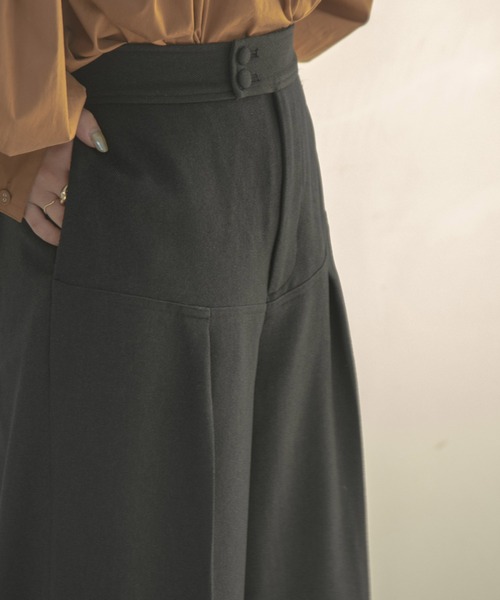 I_am(アイアム)の「tuck design high waist pants(その他パンツ・レディース・ブラック/ブラウン・S/M)」の1枚目の写真