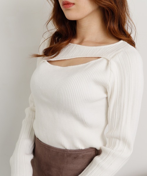 LIPSERVICE(リップサービス)の「アシメカッティング2WAYニット(ニット/セーター・レディース・ホワイト/ブラック/グレー系その他・FREE)」の4枚目の写真