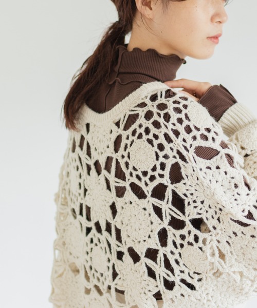 Kastane（カスタネ）の「【WEB限定カラーあり】テレコメロウハイネックロンT（Tシャツ/カットソー・レディース・オフホワイト/オレンジ/パープル/ブラウン/グリーン/ブラック・FREE）」の3枚目の写真