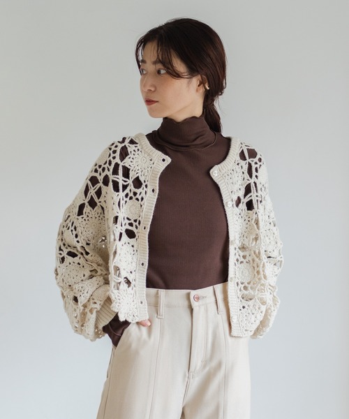 Kastane（カスタネ）の「【WEB限定カラーあり】テレコメロウハイネックロンT（Tシャツ/カットソー・レディース・オフホワイト/オレンジ/パープル/ブラウン/グリーン/ブラック・FREE）」の15枚目の写真