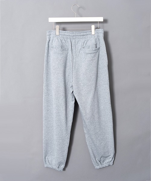 Revo.(レボ)の「280g T/C 裏毛ワンポイントプリント スウェットパンツ(スウェットパンツ・メンズ・ブラック/ホワイト系その他/ライトグレー/グリーン/ネイビー/パープル・LARGE/MEDIUM)」の10枚目の写真