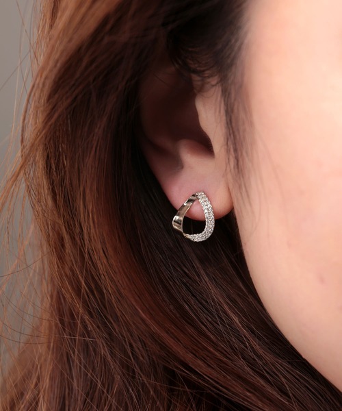 Manon's Selection(マノンズセレクション)の「ハーフストーンツイストキャッチピアス(ピアス(両耳用)・レディース・シルバー/ゴールド・ONE SIZE)」の2枚目の写真