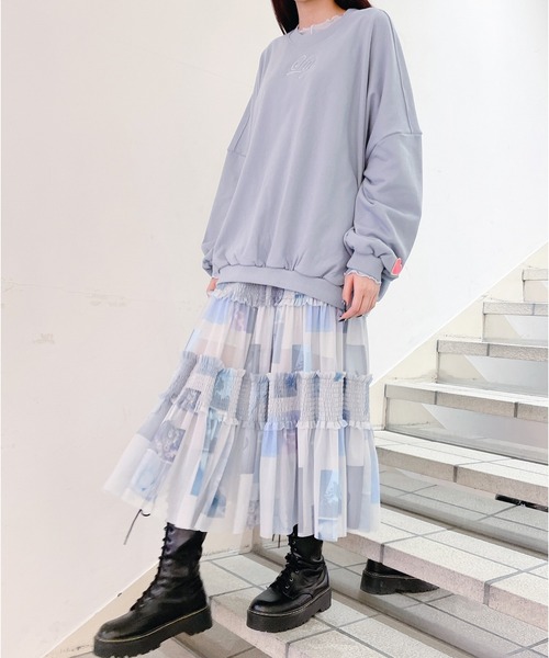 lilLilly（リルリリー）の「エンブロイダリースウェットトップス（スウェット・レディース・ブラック/ピンク/ブルー/アイボリー・FREE）」の11枚目の写真