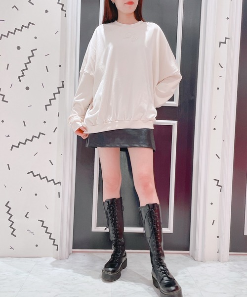 lilLilly（リルリリー）の「エンブロイダリースウェットトップス（スウェット・レディース・ブラック/ピンク/ブルー/アイボリー・FREE）」の18枚目の写真