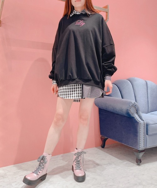 lilLilly（リルリリー）の「エンブロイダリースウェットトップス（スウェット・レディース・ブラック/ピンク/ブルー/アイボリー・FREE）」の5枚目の写真