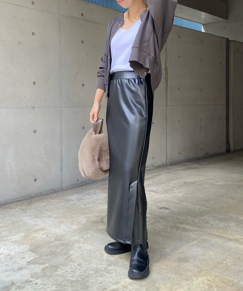 DouDou（ドゥドゥ）の「【WEB限定】リブ切替ドルマンカーディガン（カーディガン/ボレロ・レディース・チャコールグレー/ベージュ/アイボリー・FREE）」の13枚目の写真