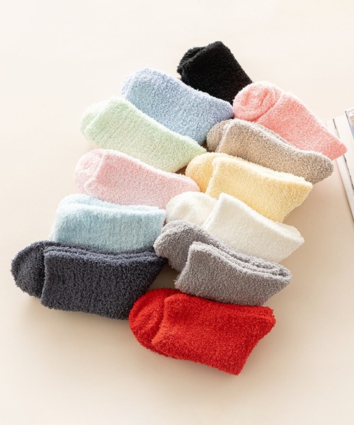 「kakko」(カッコ)の「レディース もこもこあったかソックス靴下(ソックス/靴下・レディース・ブラック/ホワイト/ブラウン/ブルー/レッド/ライトグリーン/スカイブルー/イエロー/ベージュ/ターコイズブルー/ピンク/ベビーピンク/ライトイエロー/グレー/ライトブルー/ライトパープル/ダークグレー/パープル/サックスブルー/サーモンピンク・FREE)」の21枚目の写真
