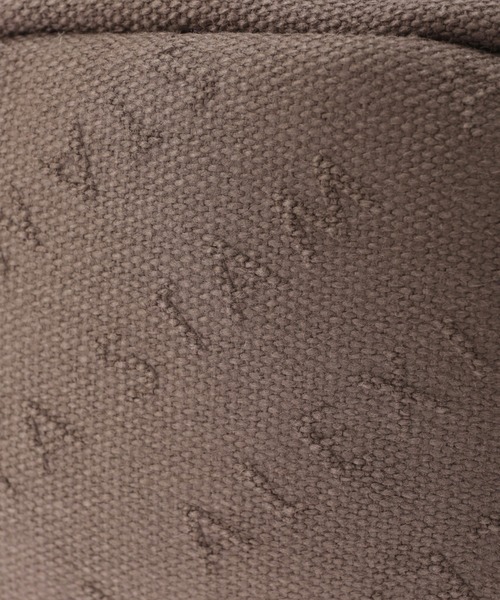 ALEXIA STAM(アリシアスタン)の「Embossed Logo Small Pouch/エンボスロゴスモールポーチ(ポーチ・レディース・ブラウン/ベージュ・FREE)」の5枚目の写真