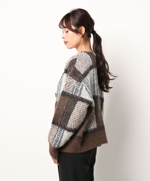 CAPRICIEUX LE'MAGE（カプリシューレマージュ）の「チェック2WAYカーディガン（カーディガン/ボレロ・レディース・ブラウン/レッド・FREE）」の3枚目の写真