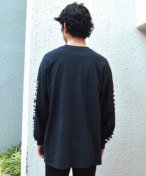 VANS（バンズ）の「別注：VANS/ヴァンズ OTW&Checker L/S T-Shirts ロゴプリントロンT 袖プリント（Tシャツ/カットソー・メンズ・ホワイト/ブラック/ピンク/ブルー・S/M/L）」の7枚目の写真