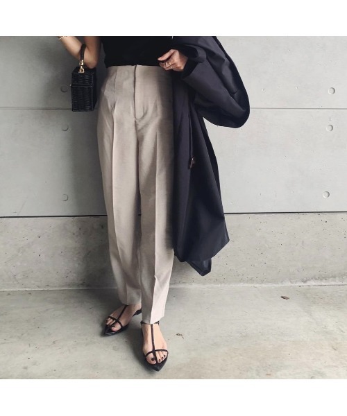 SENSE OF PLACE by URBAN RESEARCH（センスオブプレイスバイアーバンリサーチ）の「『XS・TALL展開あり』リネンライクハイウエストテーパードパンツ（その他パンツ・レディース・ブラック/レッド/グリーン/ライトベージュ・SMALL/MEDIUM/LARGE/X-SMALL/TALL）」の3枚目の写真