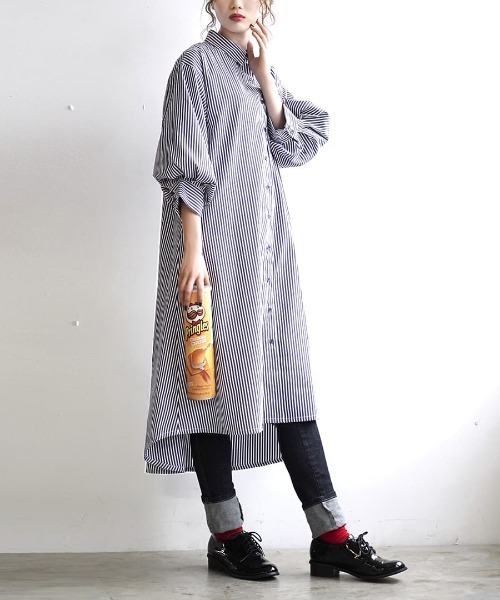 e-zakkamania stores（イーザッカマニアストアーズ）の「ストライプ柄 パフスリーブ シャツワンピース（シャツワンピース・レディース・ホワイト/ネイビー・M）」の2枚目の写真