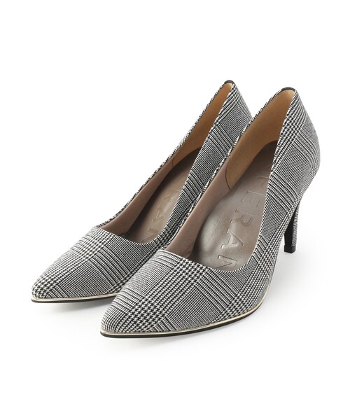 ESPERANZA（エスペランサ）の「◆【日本製／疲れにくい／歩きやすい／8.5cmヒール／サイズ豊富】 12時間パンプス　Neo（パンプス・レディース・アイボリー/ブロンズ/ブラック/ライトグリーン/こしょう色系/ベージュ/パープル系/ブラック系/その他1/ブラック系2/こしょう色系3/ベージュ系2/ブラック系8/ネイビー系6/レッド系1・21.0cm/21.5cm/22.0cm/22.5cm/23.0cm/23.5cm/24.0cm/24.5cm/25.0cm/25.5cm）」の9枚目の写真