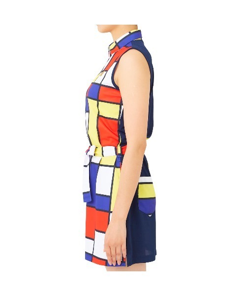 Loudmouth(ラウドマウス)の「LOUDMOUTH/ラウドマウス ゴルフウェア 吸汗速乾 UVカット 切替 ノースリーブワンピース(ワンピース・レディース・ホワイト×ブラック/ネイビー系/その他・L/S/M)」の22枚目の写真