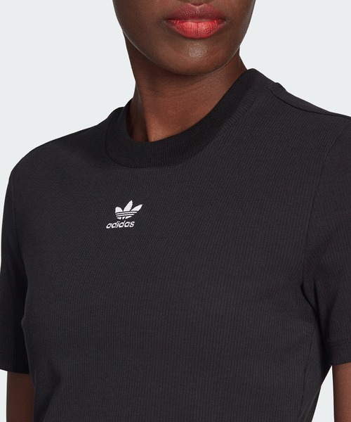 adidas（アディダス）の「アディカラー エッセンシャルズ リブ