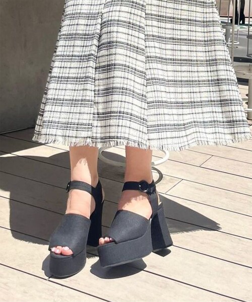 ESPERANZA(エスペランサ)の「◆【厚底/ストラップ/安定感/歩きやすい/日本製】フレアチャンキーヒールストラップサンダル(サンダル・レディース・ブラック系2/オレンジ系その他4/ブルー系2/ネイビー系7/ブラック系8・S/M/L/LL)」の18枚目の写真