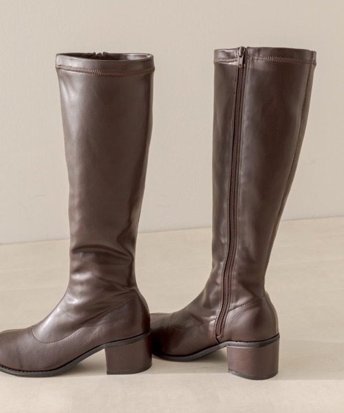 OLIVE des OLIVE（オリーブデオリーブ）の「スクエアトゥロングブーツ（ブーツ・レディース・ブラック/ダークブラウン・LARGE/SMALL/MEDIUM）」の14枚目の写真