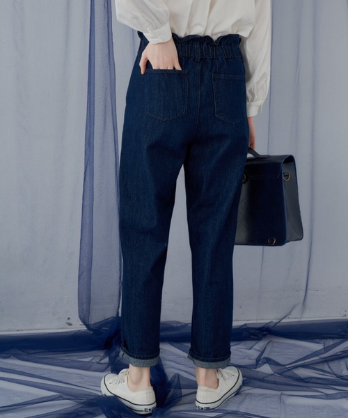 MERLOT（メルロー）の「フリルウエストデニムパンツ（デニムパンツ・レディース・ブルー/インディゴブルー・FREE）」の20枚目の写真