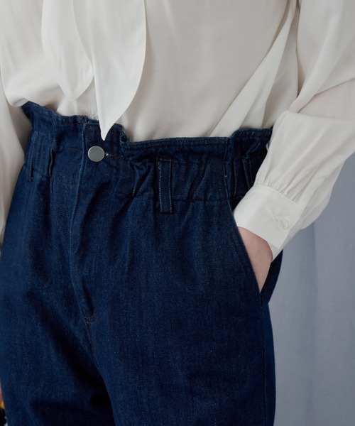 MERLOT（メルロー）の「フリルウエストデニムパンツ（デニムパンツ・レディース・ブルー/インディゴブルー・FREE）」の19枚目の写真